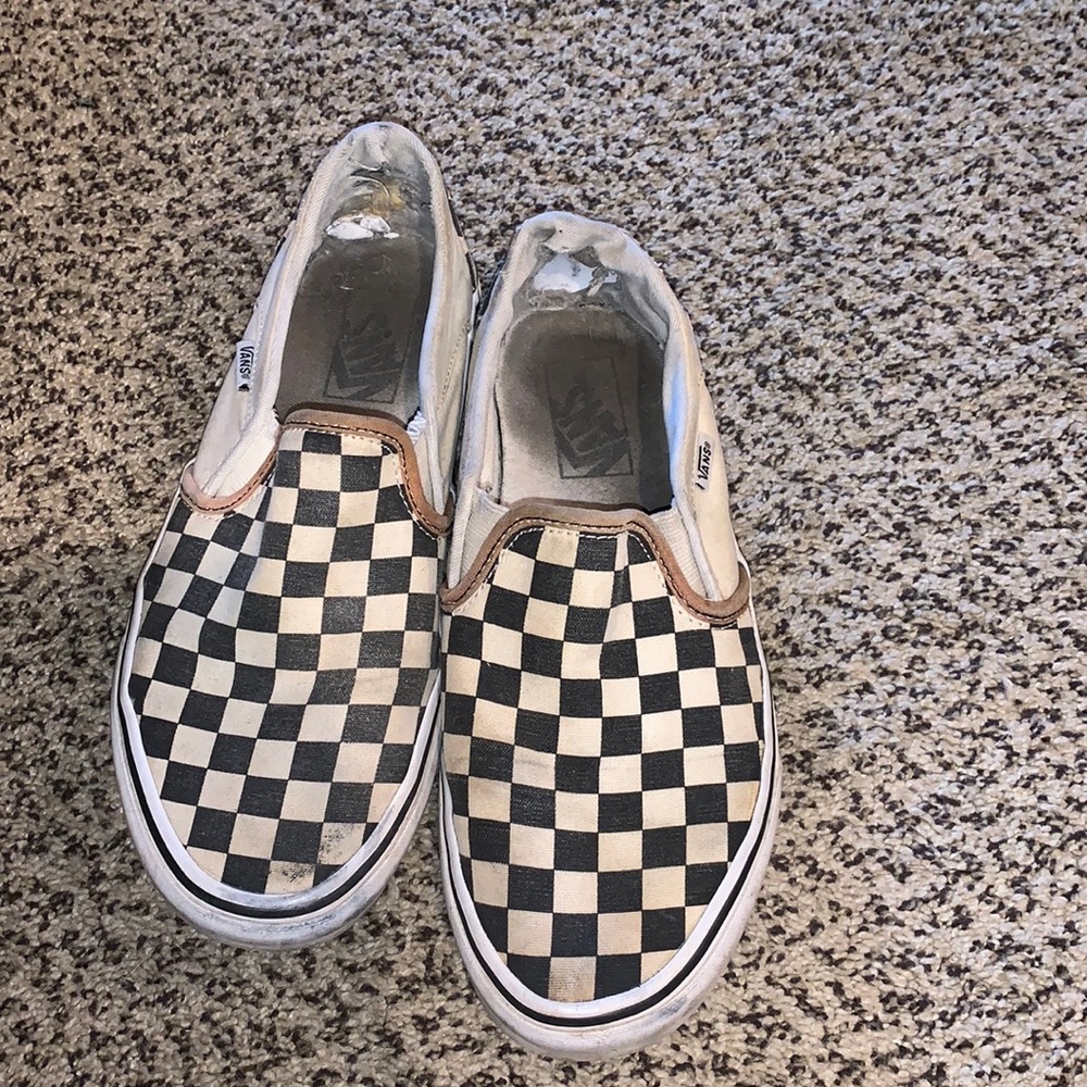 Women’s checkered vans